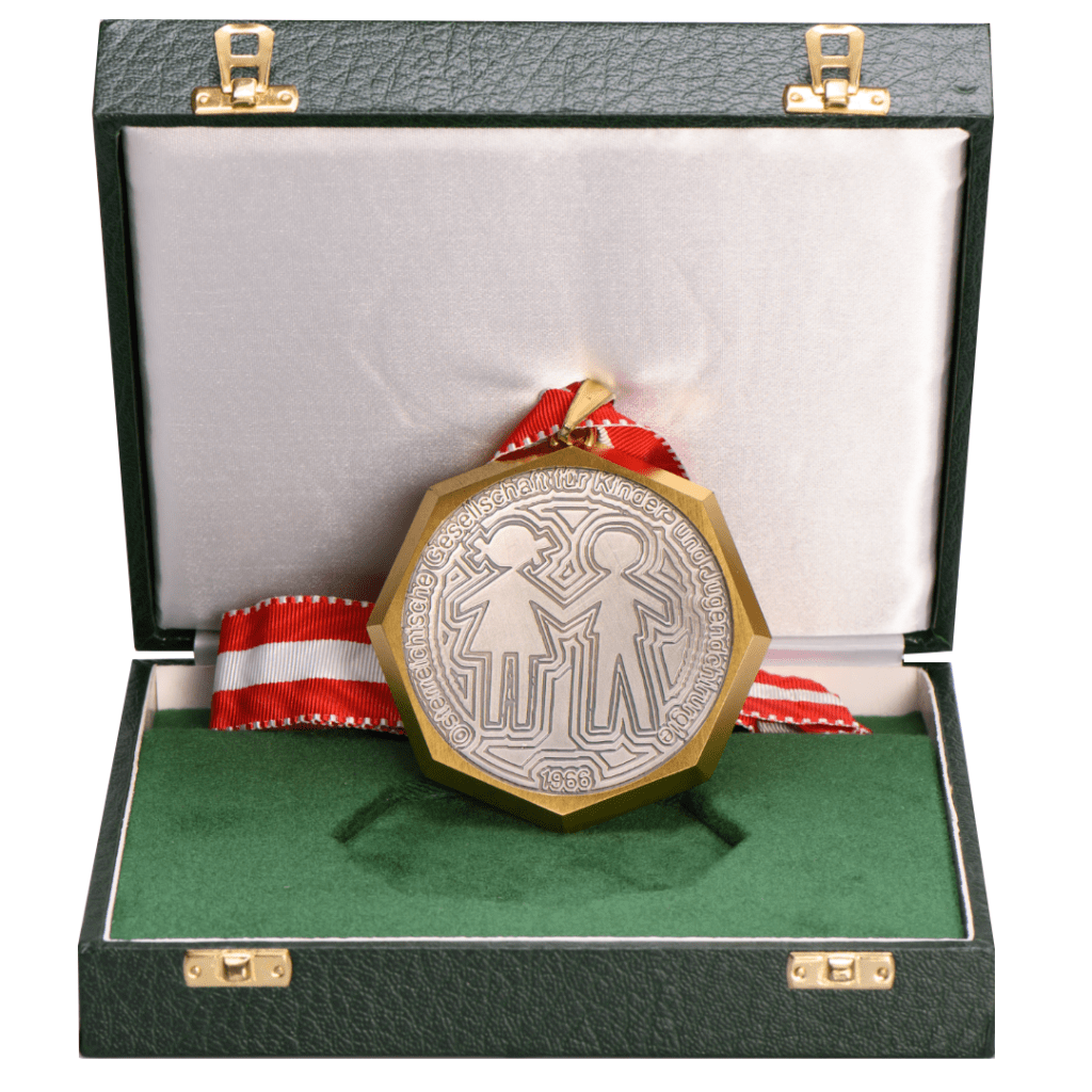 Hager Design – commemorative medal for Austrian Society for Child and Youth Surgery